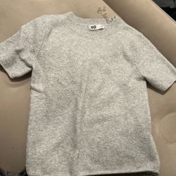 SO Light Heather Grey Short Sleeve Knit Sweater (Small)