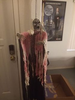 Halloween skeleton