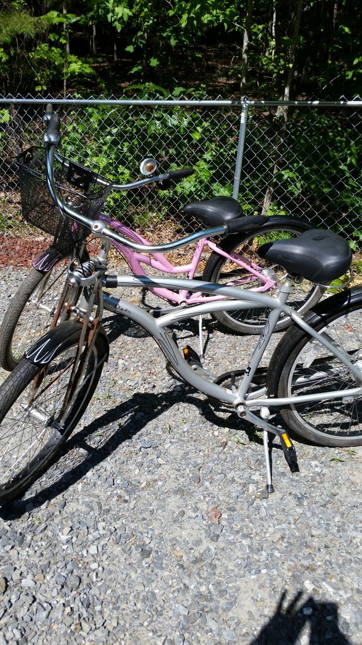 trek clyde bicycle Trek Cruiser Bonnie and Clyde Bikes for Sale in Gastonia, NC
