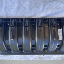 Bmw e36 Intake manifold and stabilizer trunk bar