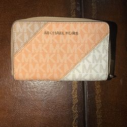 Michael Kors wallet 