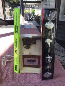 Vintage Sears Counter Craft Can Opener Knife Sharpener & 2002 Vegetable Tablecloth Weights NEW