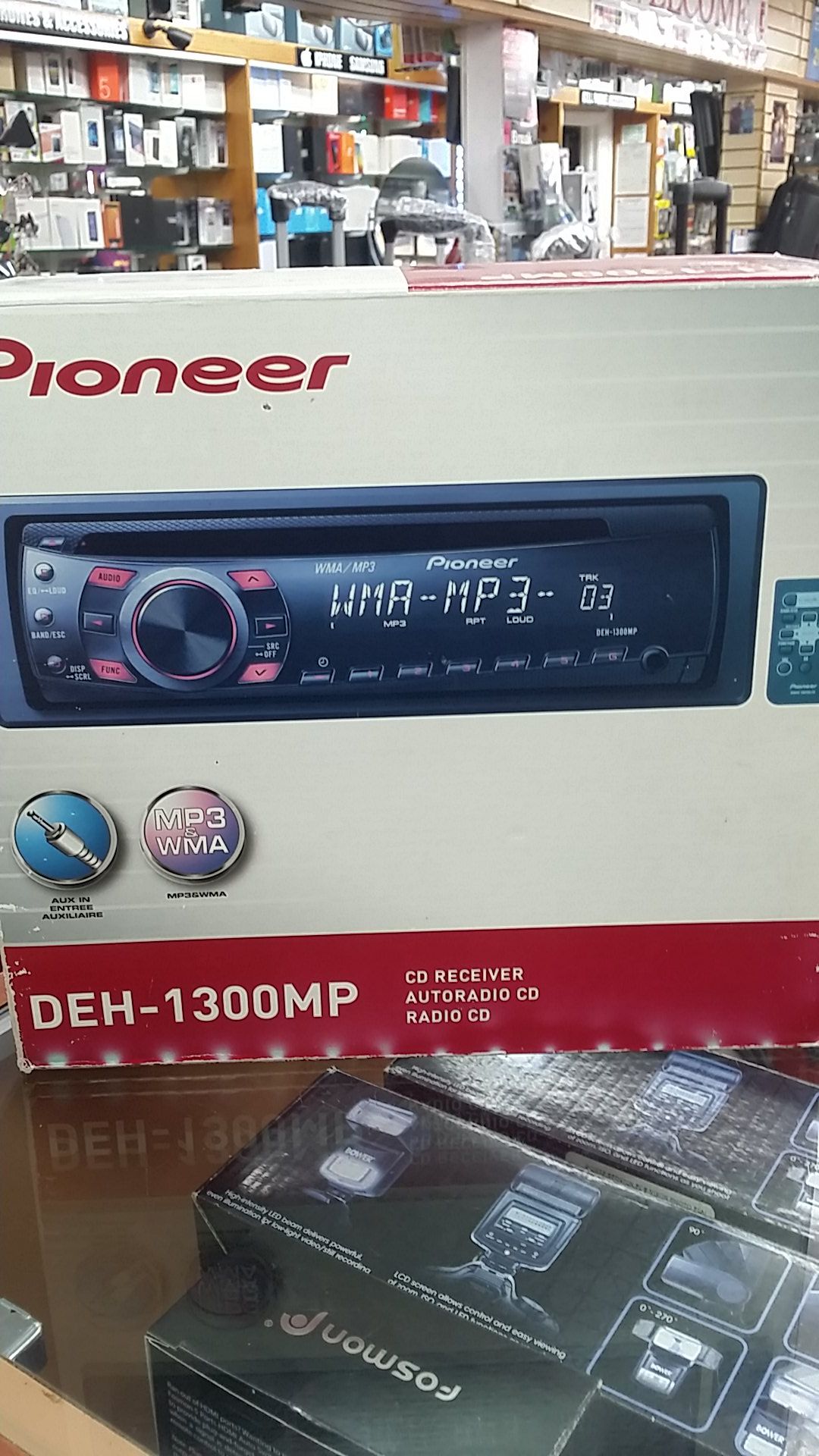 PIONEER RADIO CD MP3 AND WMA DEH-1300MP IN DASH RECEIVER FOR SALE!!!
