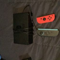 Switch Dock And Controllers