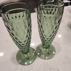 2 Villaroy Green Champagne Glasses