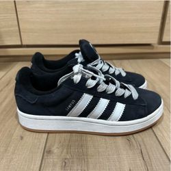 Boys Adidas Campus Size 6