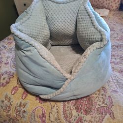 Small Dog Bed...Barely Used 