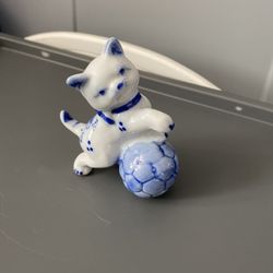 Vintage Blue Floral Cat Playing W/ball