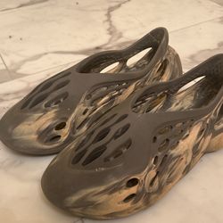 Yeezy Foam Runner 'MXT Moon Grey'