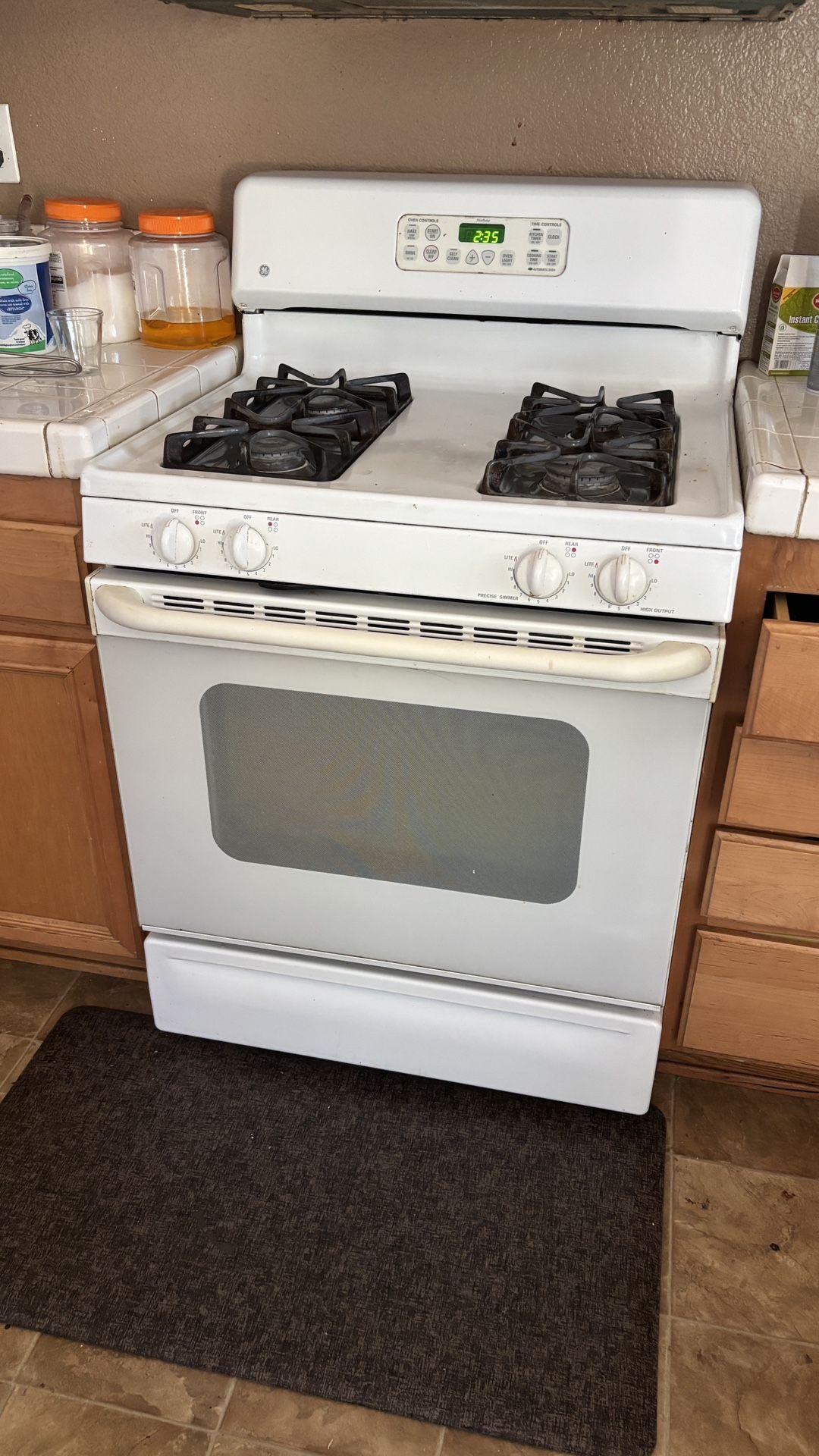 GE Gas Stove And Microwave 