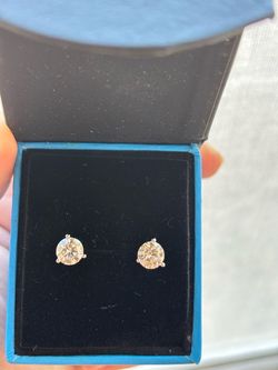 Diamond studs 2.02ct set in 14k martini setting