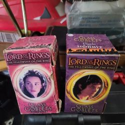 LORD OF THE RINGS VINTAGE 2001 GLASS GOBLETS. (READ THE DESCRIPTION).