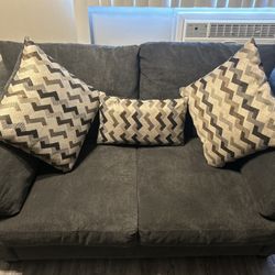 2 Piece Love Seat And Sofa Set