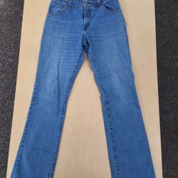 Levi's 550 Relaxed Bootcut Jeans – Gently Worn Denim Comfort – Act FAST!