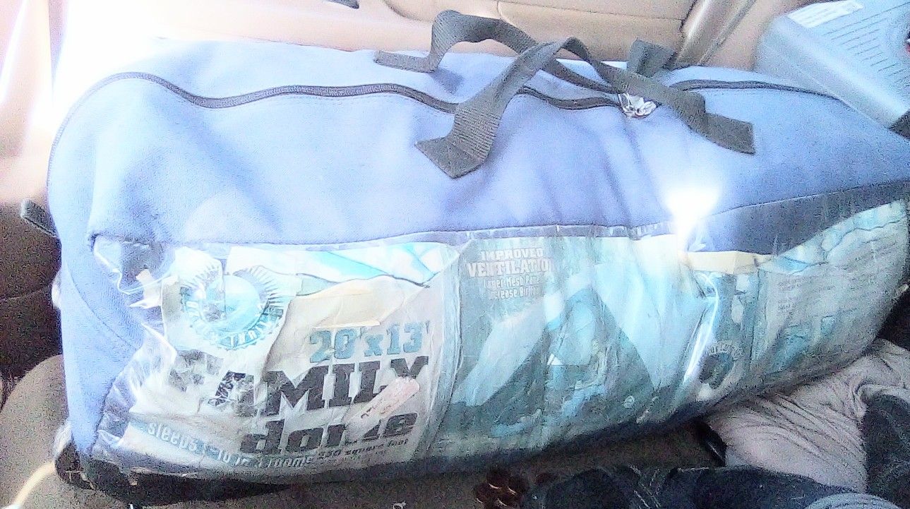 Ozark Trail 10 Person Tent 20' X 13'