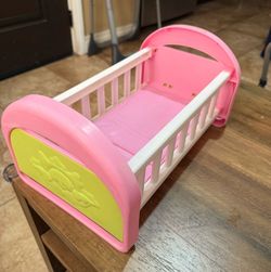 Vintage cabbage patch kids Pink Plastic Toy Doll Crib