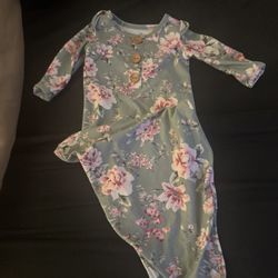 Caden Lane Knotted Gown 