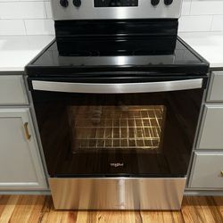 30in 5.3 cu ft 4 burner electric stainless steel range with storage drawer