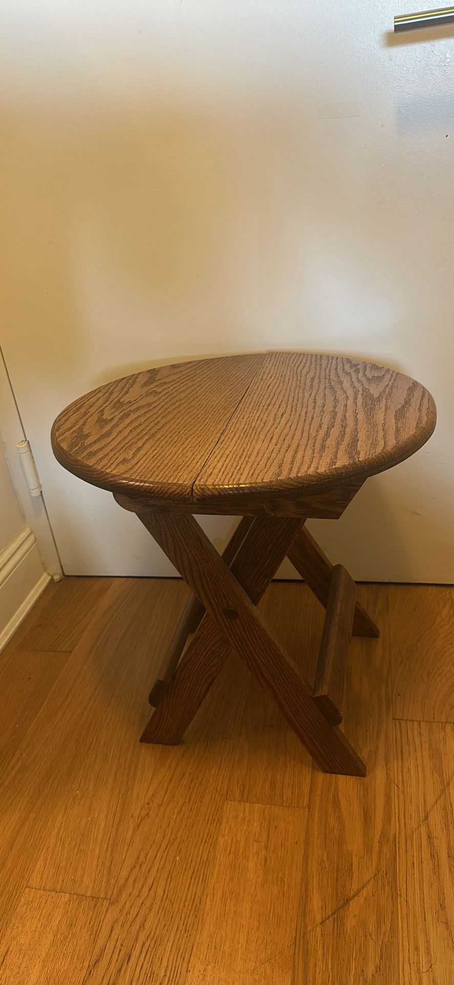Foldable Solid Wood Table