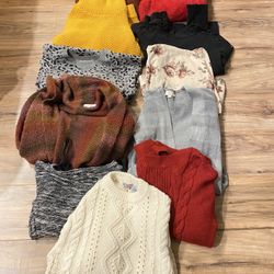 Lot Of Women’s Sweaters Size Small/ Medium 