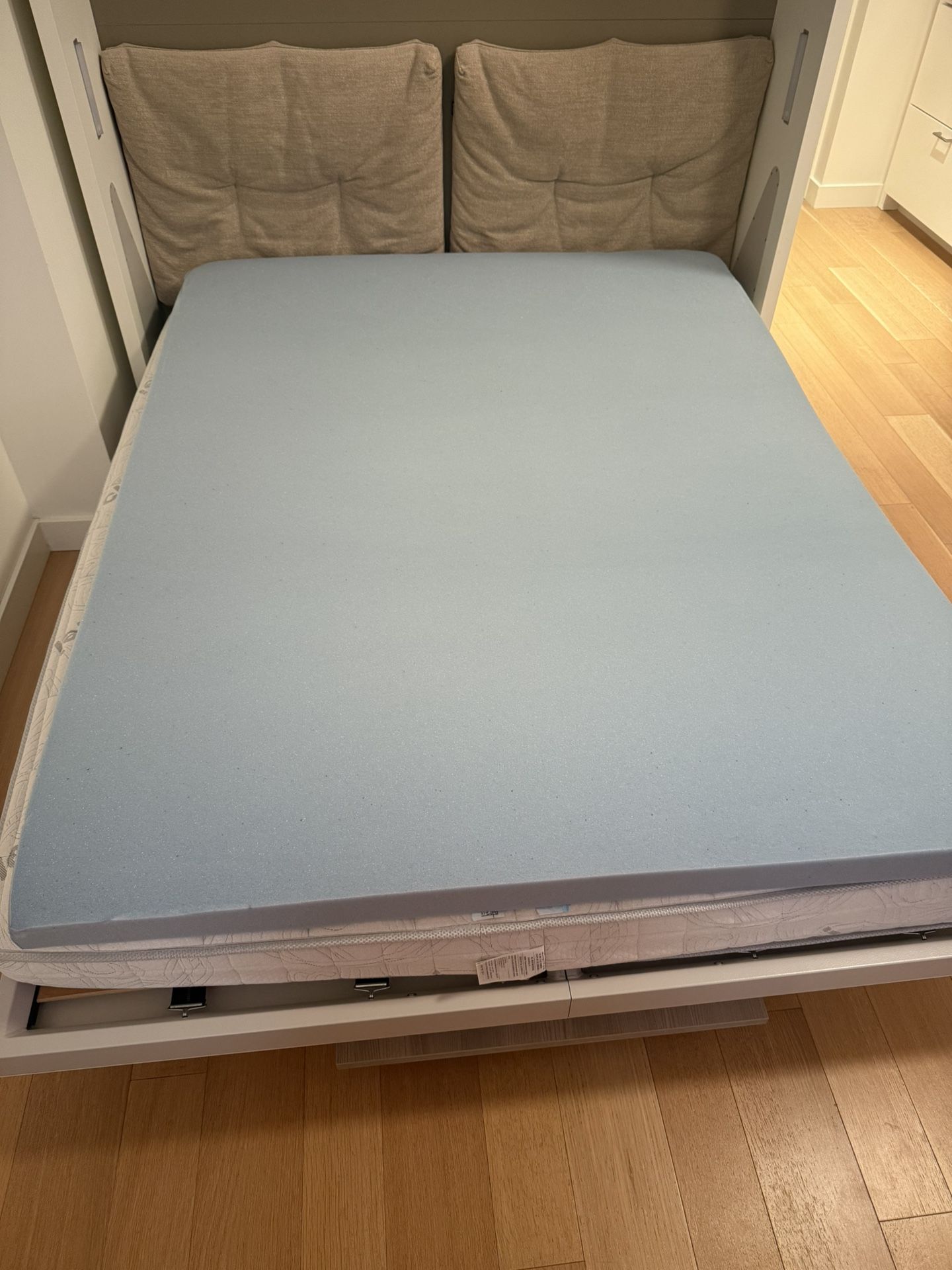 Memory Foam Mattress Topper (Queen)