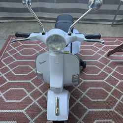 Electric Mini Vespa for Kids