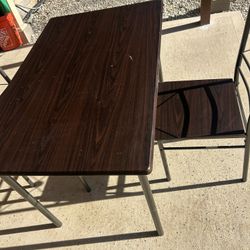 Table With 2 Chairs 