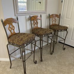 Bar Table With Chairs