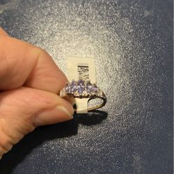 10Kt Tanzanite Gems With Diamond Accent 