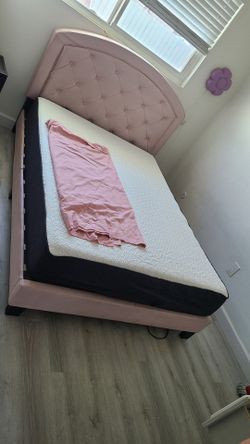 Pink Full Bed