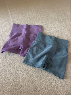 Set Of Two Spandex Workout Women’s Shorts Green And Pink Size Small