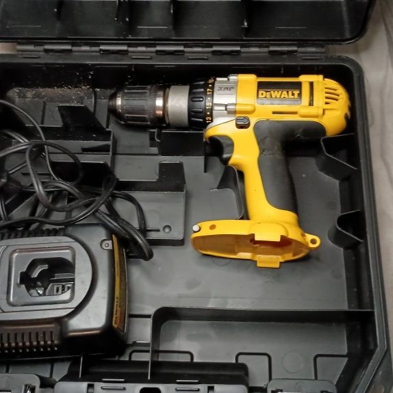 DeWalt DW983 XRP 1 2 Cordless Drill Driver 14.4V Read Description for Sale in Tacoma WA OfferUp