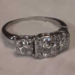 1ct Beautiful Engagement Ring For Sale ,white Gold, Size 5, 3 Diamond's . Absolutely Gorgeous