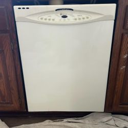 Dishwasher 