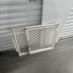 White Plastic Gate 