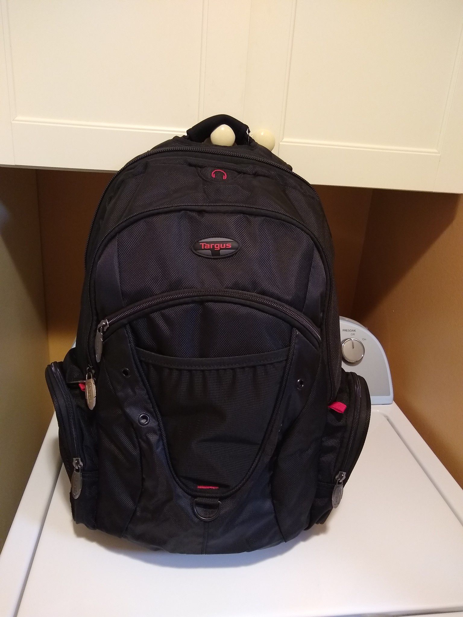 Tragus laptop backpack