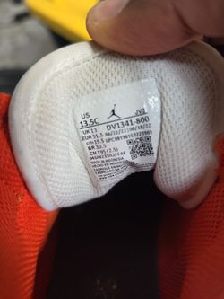 Kids Nike shoes size 13.5 US size
