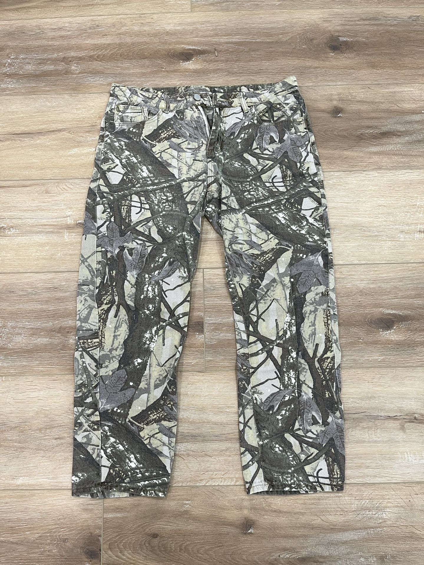 Men’s Baggy Camo Pants