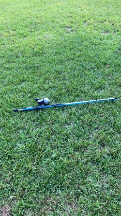 7’ ZEBCO BOSS HAWG 808 spincast combo