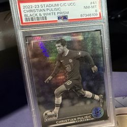 2022-23 TOPPS STADIUM CLUB CHROME UEFA CLUB COMPETITIONS 41 CHRISTIAN PULISIC BLACK & WHITE PRISM REFRACTOR PSA 8
