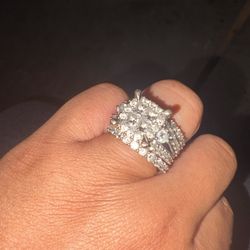 Zales White Gold Diamond Ring