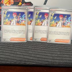Crispin Playset Prismatic Evolutions