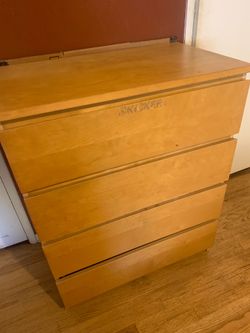 Dresser IKEA