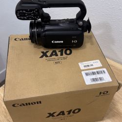 Canon XA10 Camcorder