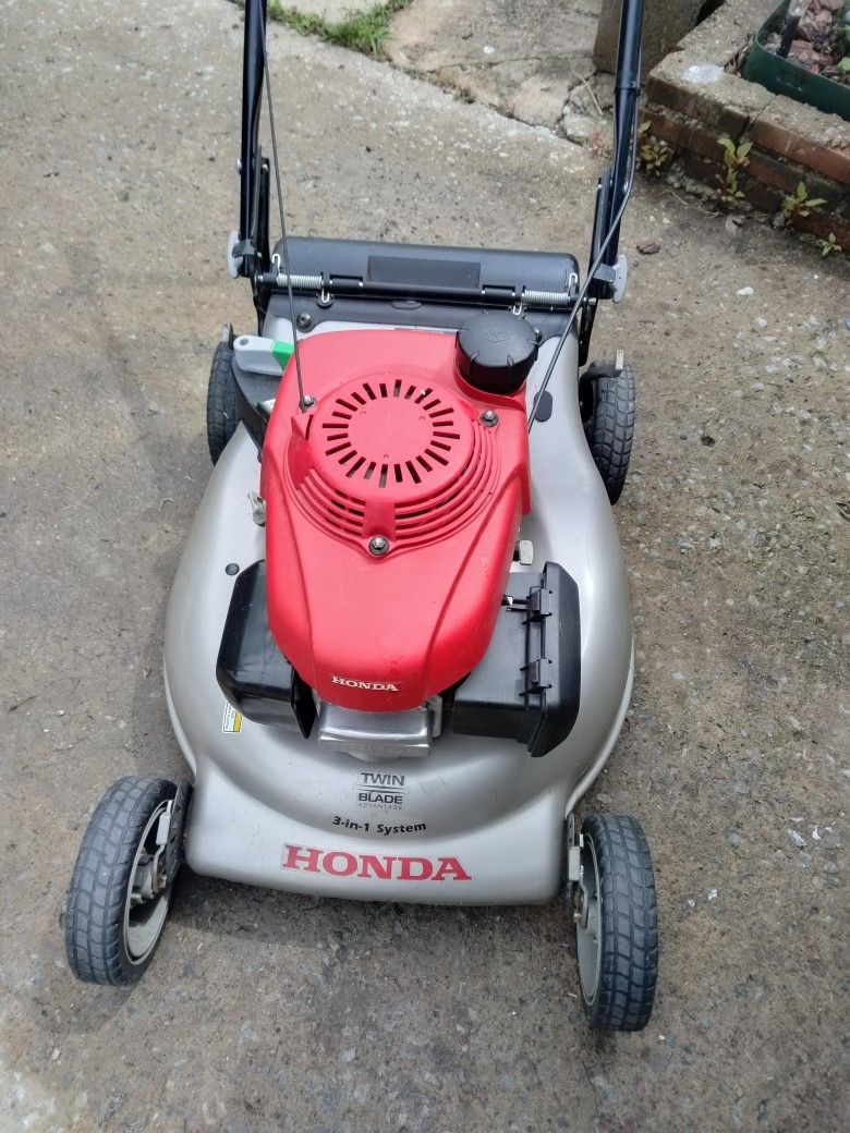 HONDA Lawmover 3in1
