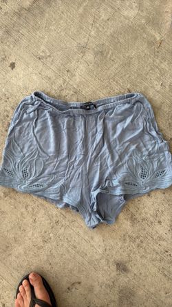 KENDALL + KYLIE SHORTS (Size Small)