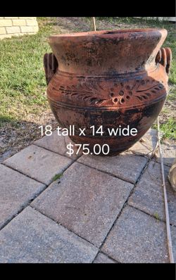 Antique clay pot, large pottery vase with black iron stand