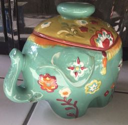 Huge Cookie Jar/Elephant Ceramic /