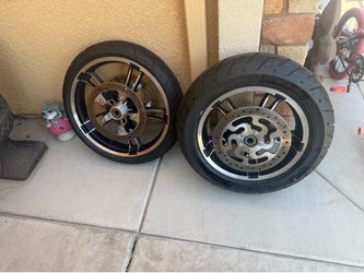 Harley Road glide rims and tires
