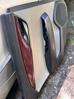 Buick Lacrosse door panels  parts